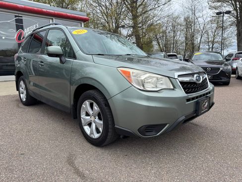 Used 2015 Subaru Forester 2.5i Premium w/ All-Weather Package AWD/4WD image 2