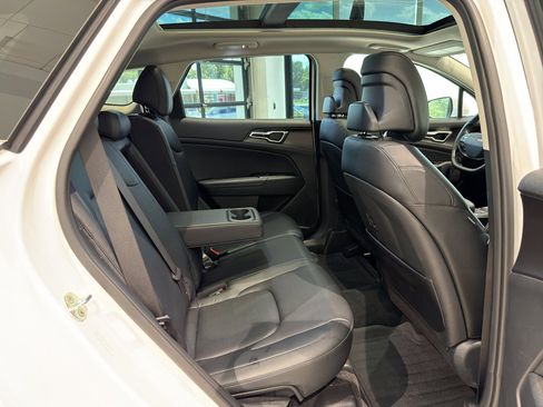 Used 2026 Kia Sportage EX w/ EX Panorama Roof Package FWD image 21