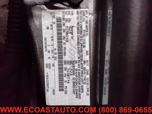 Used 2012 Ford Focus Titanium FWD image 16