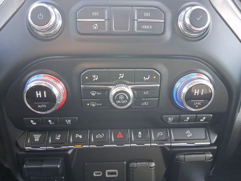 Used 2021 GMC Sierra 2500 Denali w/ Denali Ultimate Package image 26