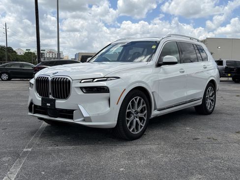 Used 2026 BMW X7 xDrive40i AWD/4WD image 4