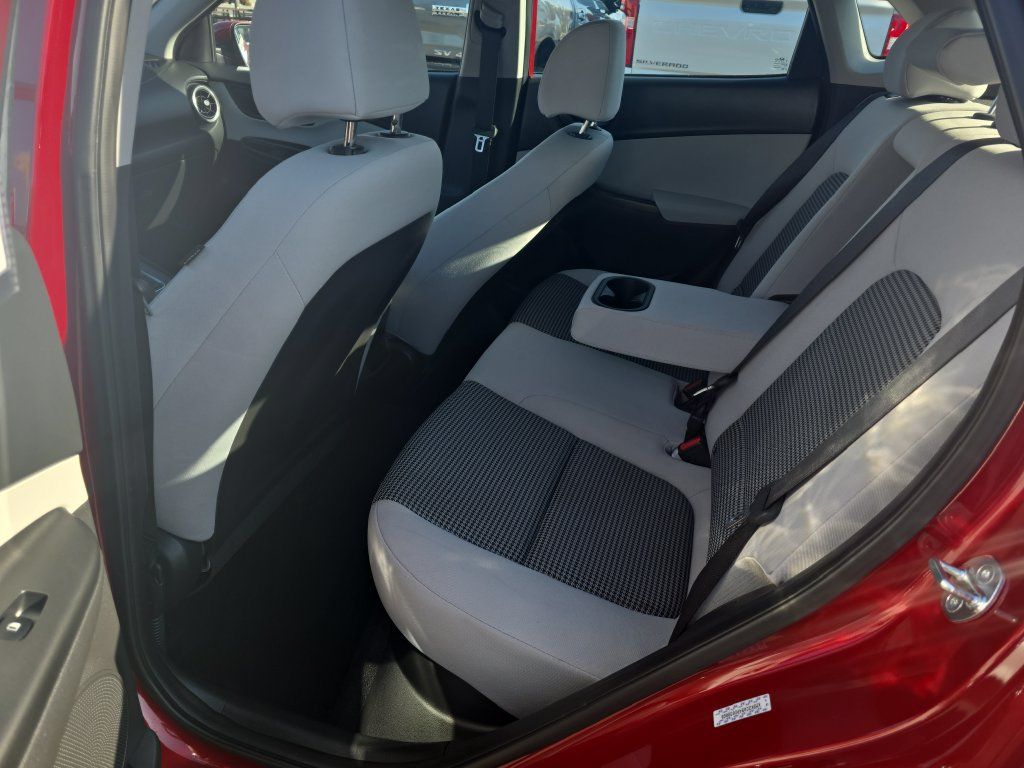 Used 2023 Hyundai Kona SE AWD/4WD image 22