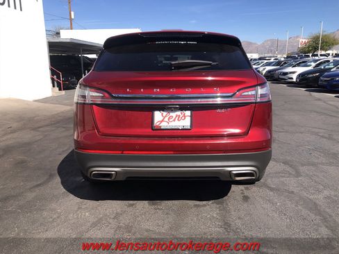 Used 2019 Lincoln Nautilus Reserve image 7