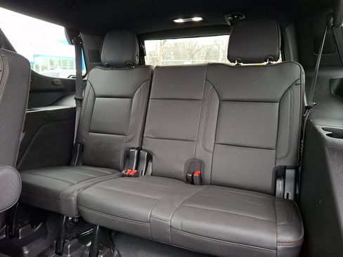 Used 2023 Chevrolet Tahoe High Country image 11