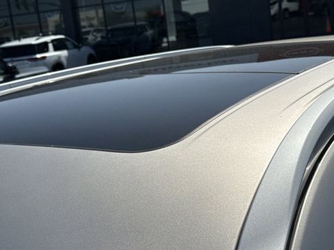 Used 2023 INFINITI QX60 Luxe AWD/4WD image 12