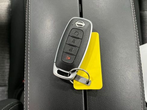 Used 2023 Nissan Rogue SV image 26