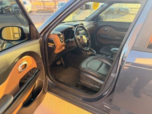 Used 2016 Kia Soul + w/ Audio Package image 14