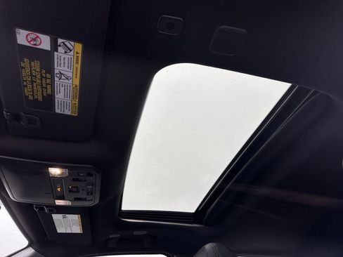 Used 2024 Toyota Tacoma TRD Off-Road w/ TRD Off Road Premium Package image 22