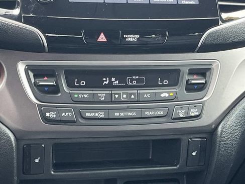 Used 2022 Honda Pilot Special Edition image 16