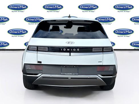 Used 2023 Hyundai Ioniq 5 SE image 6