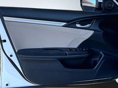 Used 2017 Honda Civic EX image 17