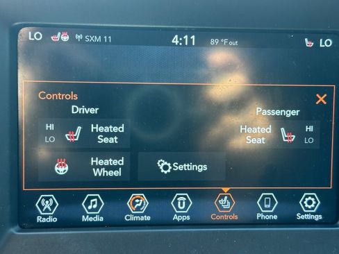 Used 2021 Jeep Compass Latitude w/ Sun and Sound Group AWD/4WD image 27