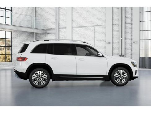 New 2025 Mercedes-Benz GLB 250 GLB 250 image 17