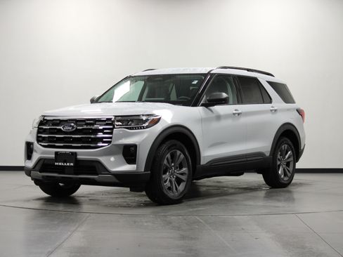 New 2026 Ford Explorer Active w/ Active Comfort Package image 8