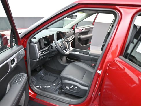 Certified 2025 Hyundai Santa Fe SEL image 12