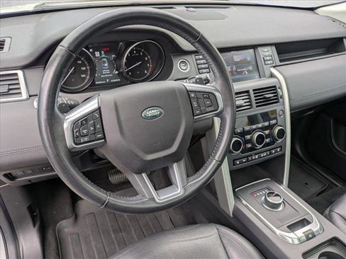 Used 2019 Land Rover Discovery Sport HSE image 10