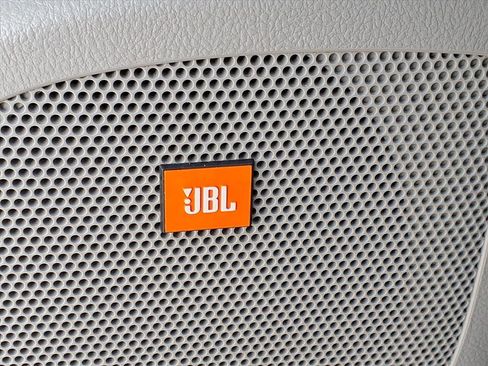 Used 2012 Toyota Highlander Limited image 11