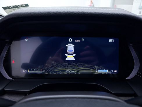 Used 2024 Jeep Grand Cherokee L Limited w/ Luxury Tech Group II image 32