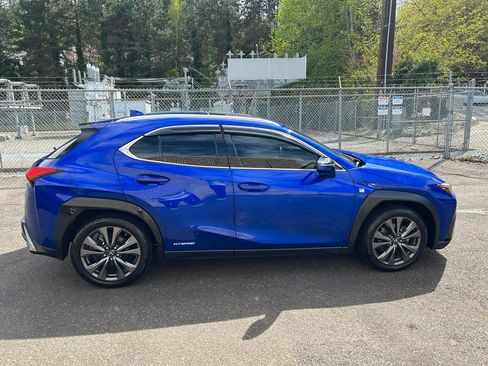 Used 2020 Lexus UX 250h F Sport w/ F Sport Premium Package AWD/4WD image 4