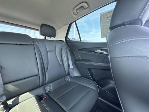 Used 2023 Buick Envision Essence image 14