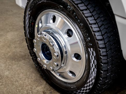 Used 2026 Ford F450 Platinum w/ Platinum Plus Package image 24