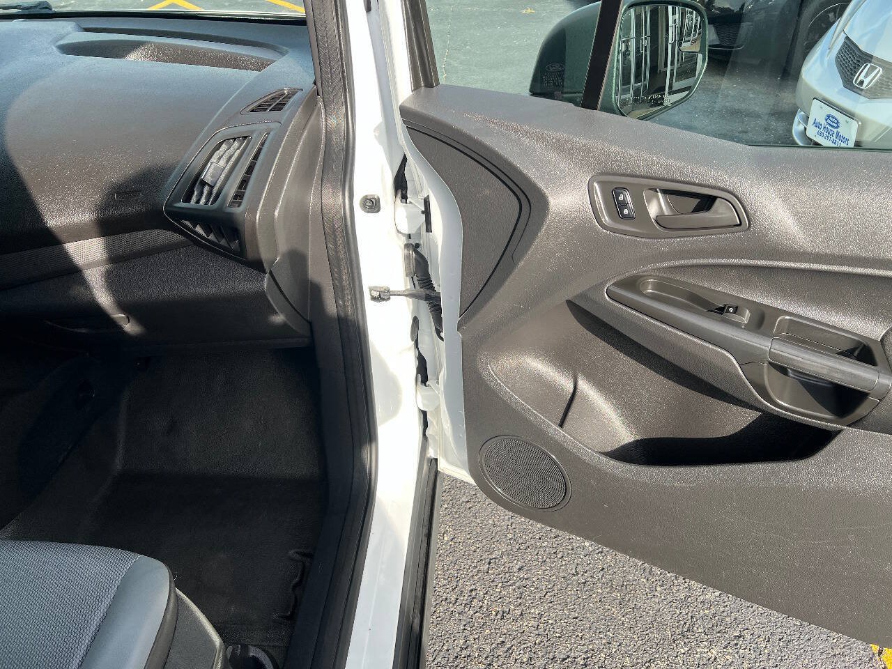 Used 2015 Ford Transit Connect XL FWD image 36