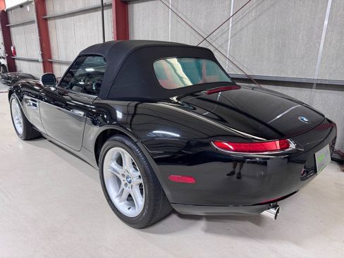Used 2002 BMW Z8 RWD image 18