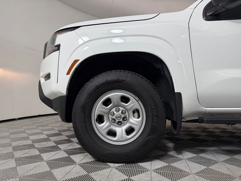 Used 2024 Nissan Frontier S w/ Technology Package AWD/4WD image 12