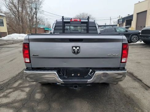 Used 2019 RAM 1500 Classic SLT image 5