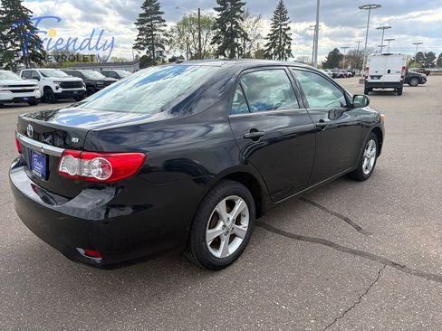 Used 2013 Toyota Corolla LE w/ Premium Pkg FWD image 6