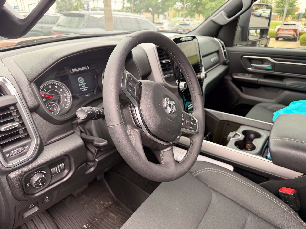 Used 2025 RAM 1500 Big Horn AWD/4WD image 8