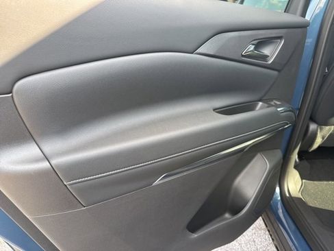 New 2025 Chevrolet Traverse LT w/ Driver Confidence Package image 12