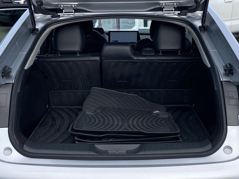 Certified 2024 Toyota Prius XLE image 21