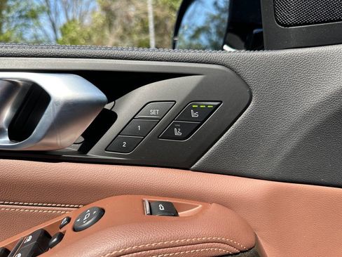 Used 2022 BMW X5 xDrive40i w/ Executive Package image 35