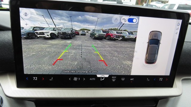 Used 2026 Ford Explorer Active AWD/4WD image 12