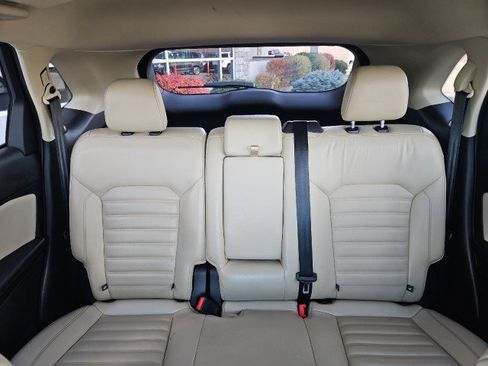 Used 2016 Ford Edge SEL w/ Equipment Group 201A image 21