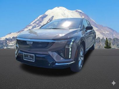 New 2025 Cadillac Optiq Luxury 2
