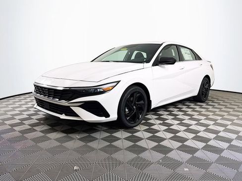 New 2026 Hyundai Elantra SEL Sport image 2