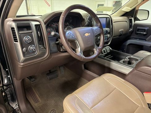 Used 2016 Chevrolet Silverado 1500 LTZ Z71 w/ LTZ Plus Package AWD/4WD image 27