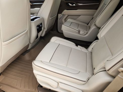 Used 2022 GMC Yukon Denali image 34