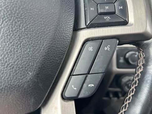 Used 2019 Ford F150 Platinum w/ Equipment Group 701A Luxury image 20