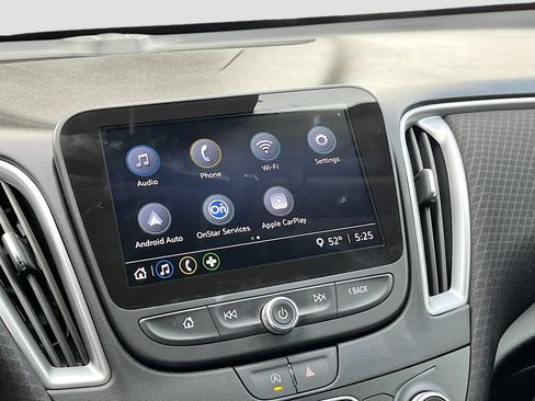 Used 2025 Chevrolet Malibu LS FWD image 15