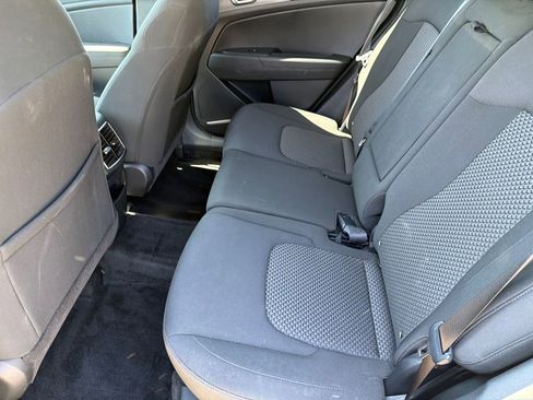 Used 2025 Kia Sportage LX FWD image 20