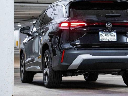 New 2026 Volkswagen Tiguan SE FWD image 5