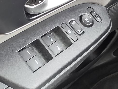Used 2022 Honda CR-V EX-L image 12