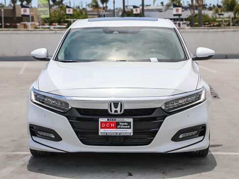 Used 2019 Honda Accord Touring image 3