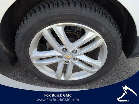 Used 2019 Chevrolet Equinox Premier image 7