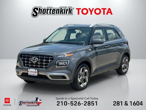 Used 2025 Hyundai Venue SEL FWD image 1