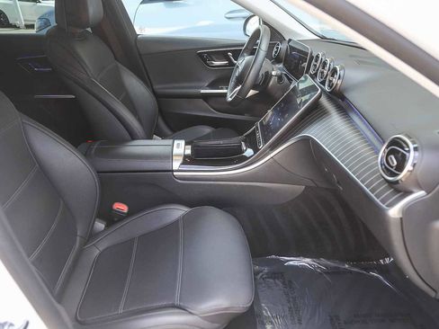 Used 2023 Mercedes-Benz C 300 Sedan image 12