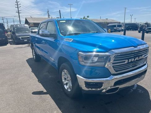 Used 2023 RAM 1500 Laramie AWD/4WD image 11
